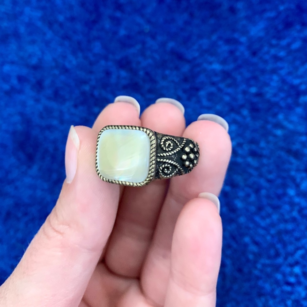 ✅Never Worn Lia Sophia Ring